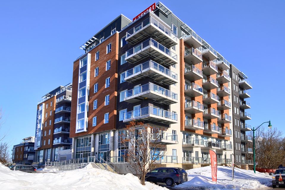 #205 430 Rue Notre Dame - 1