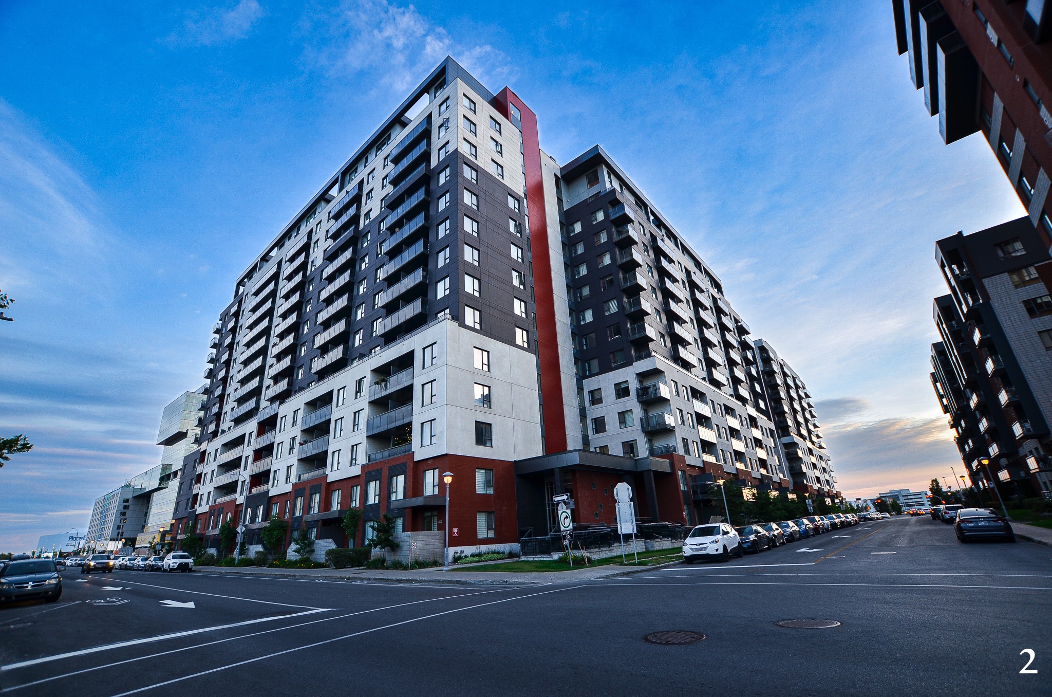 #1215 1400 Rue Lucien-Paiement - 1